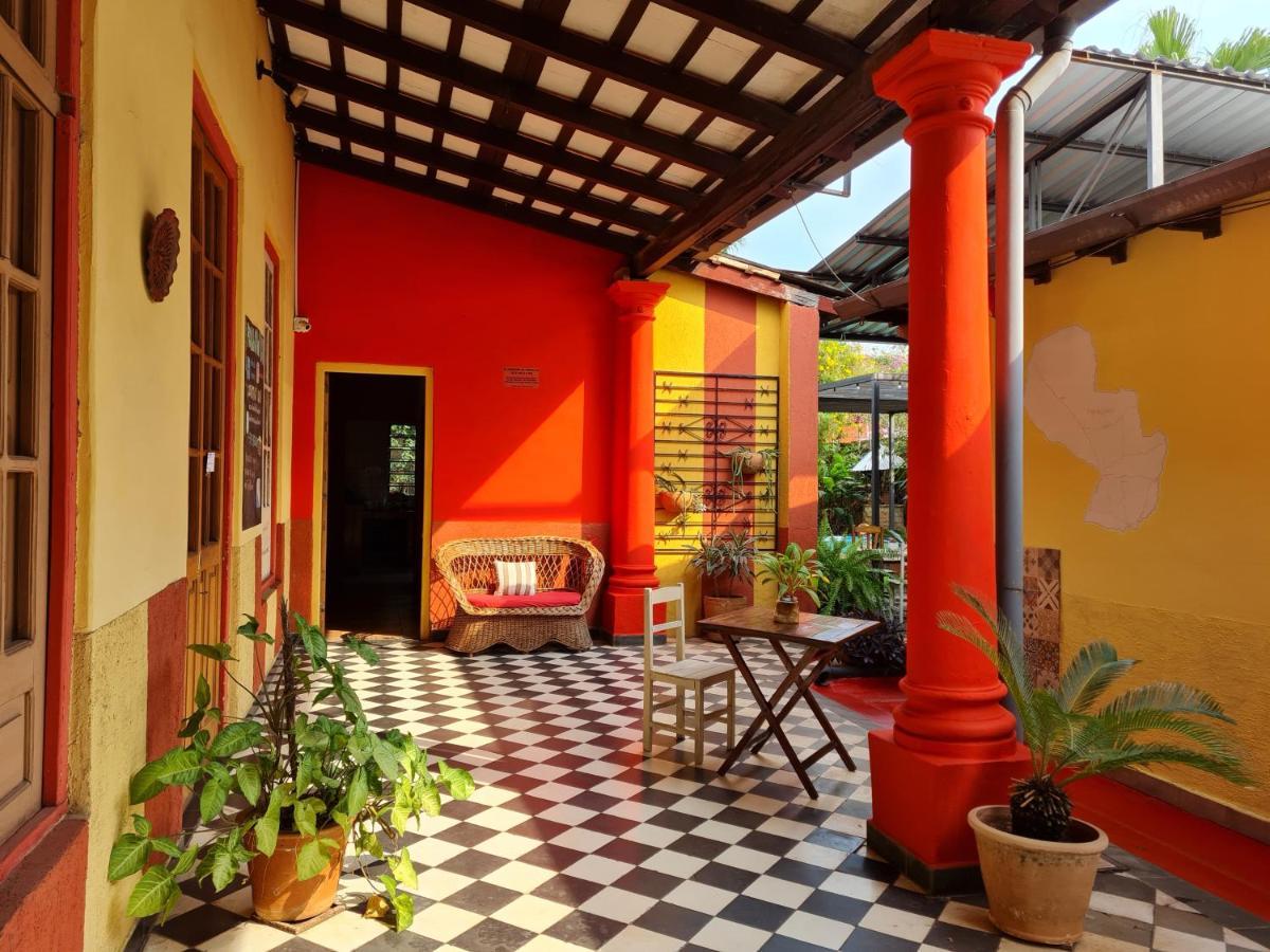 Nomada Hostel Asuncion Luaran gambar